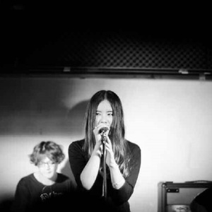 亲近素股挑战不小心
